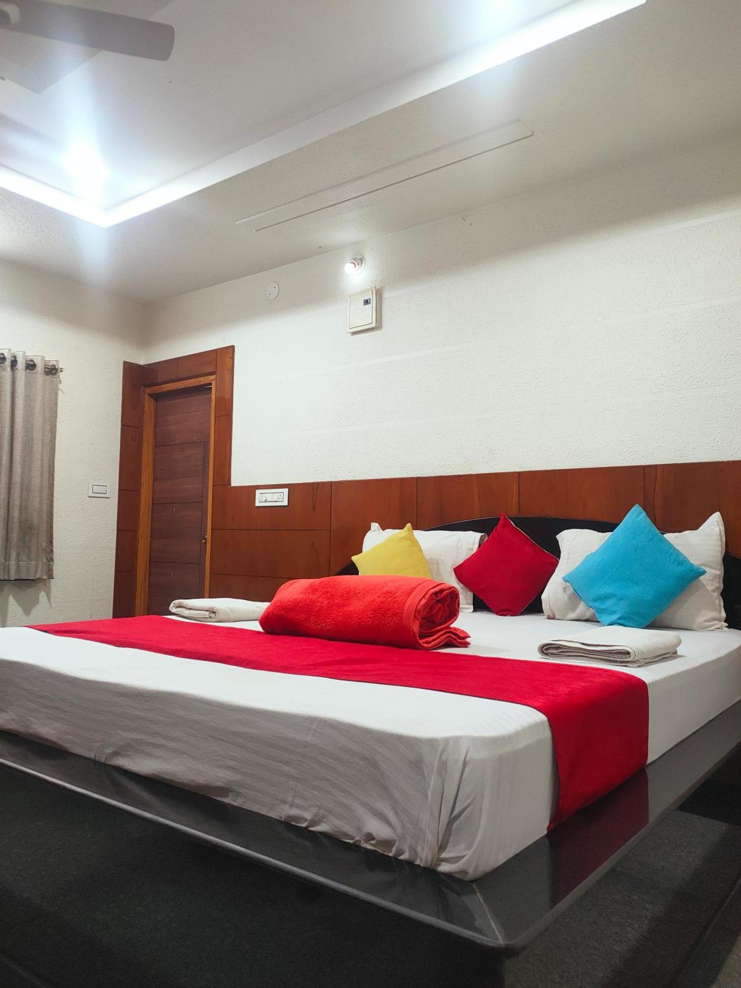 Hotel New Maruthi Inn, Lb Nagar Χιντεραμπάντ Εξωτερικό φωτογραφία